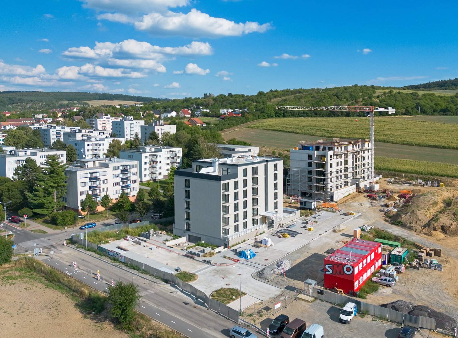 Dokončujeme HRUBOU STAVBU druhého domu - B1